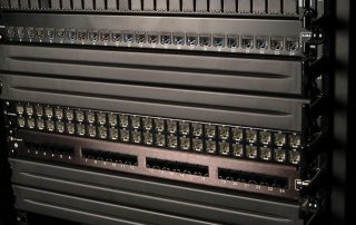 Blanking-Panel-Por-que-seu-data-center-ou-rack-precisam-dele
